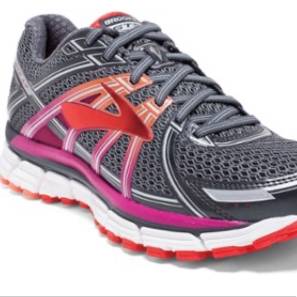 Brooks Adrenaline GTS 17 Running Shoes